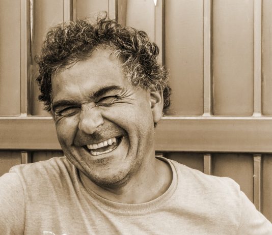 Une attitude positive avec le sourire