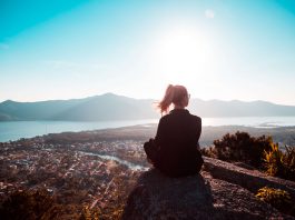 Vivre avec la solitude en paix et bienveillance