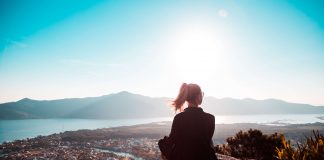 Vivre avec la solitude en paix et bienveillance